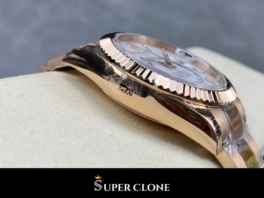 Rolex Sky-Dweller 336935 replica, vista 10, esfera blanco intenso