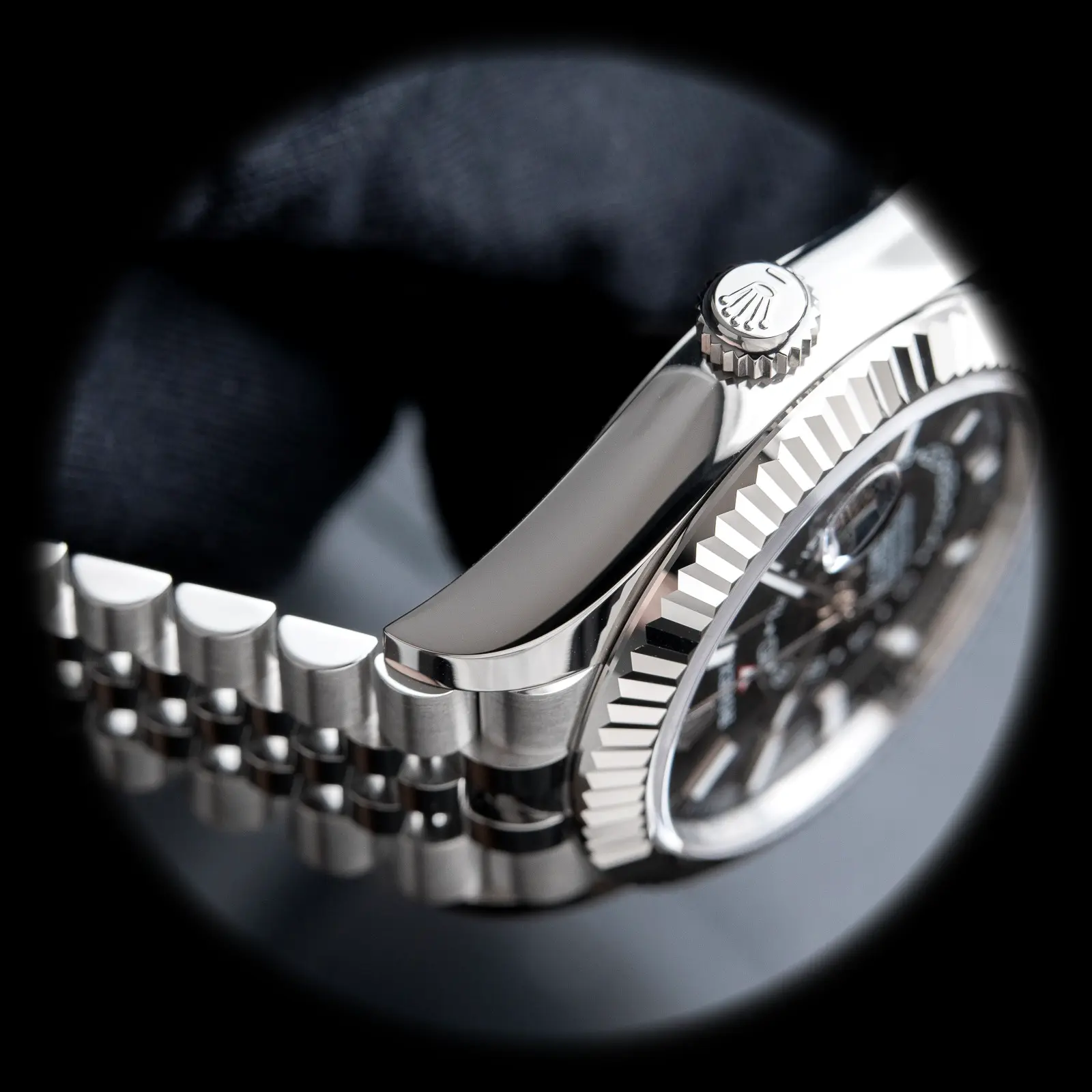 Rolex Sky-Dweller 336934 clon ETA 42mm, detalle de corona y caja