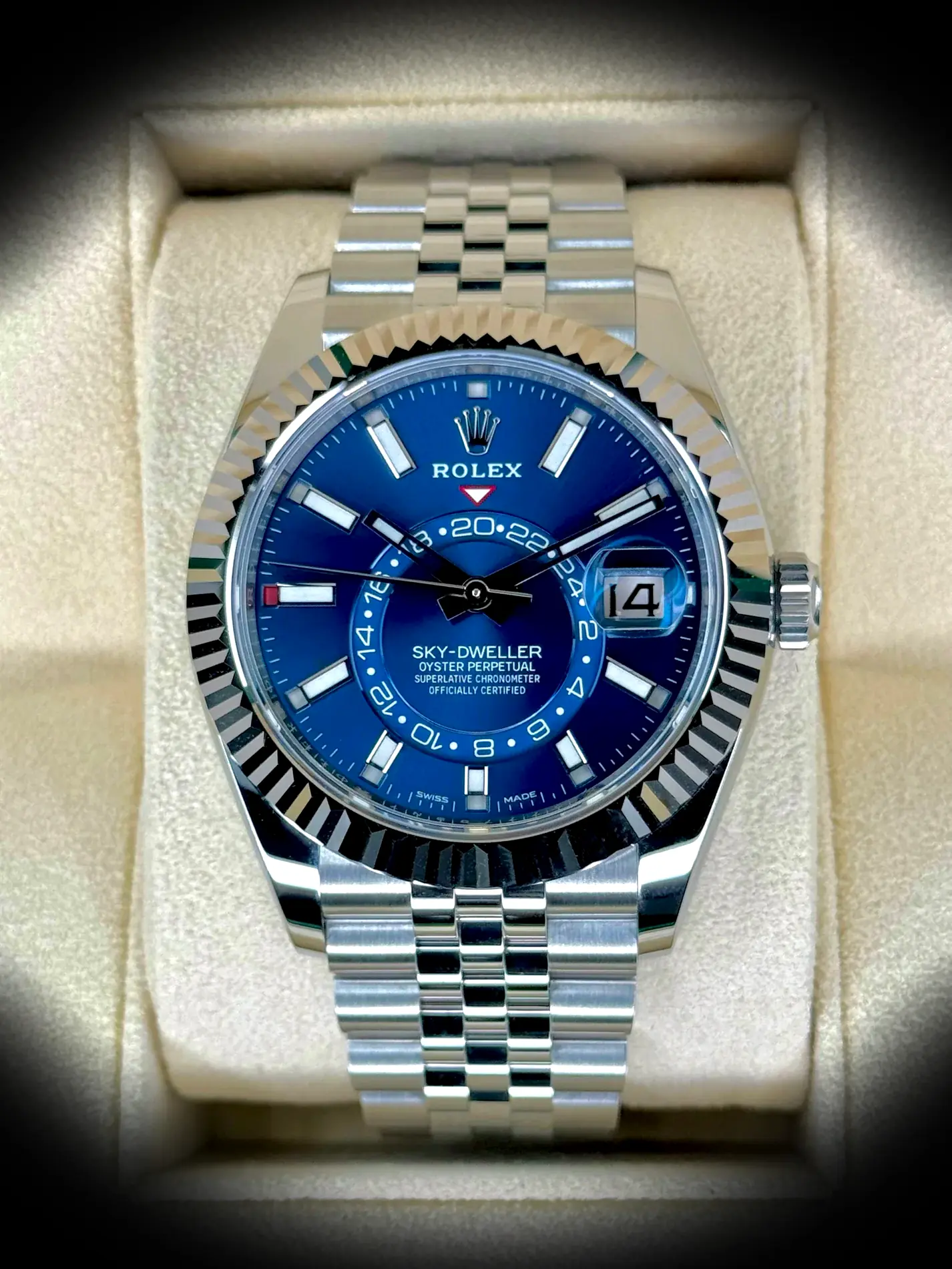 Sky-Dweller 336934 super clon de 42 mm, primer plano de la esfera