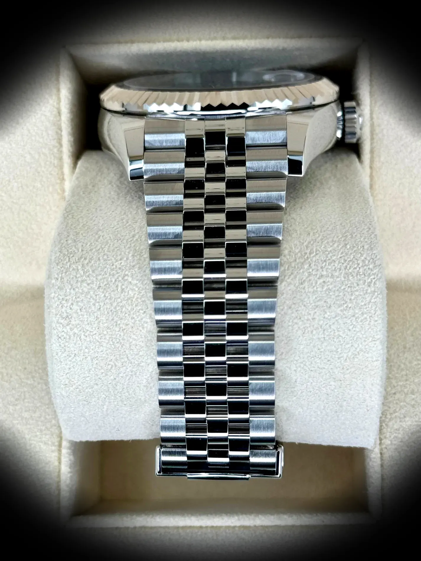 Sky-Dweller 336934 super clon suizo, esfera Azul brillante, detalle del fondo de caja