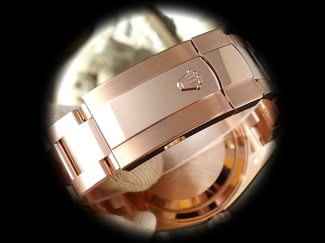 Sky-Dweller 336935 super clon suizo esfera chocolate, detalle del fondo de caja